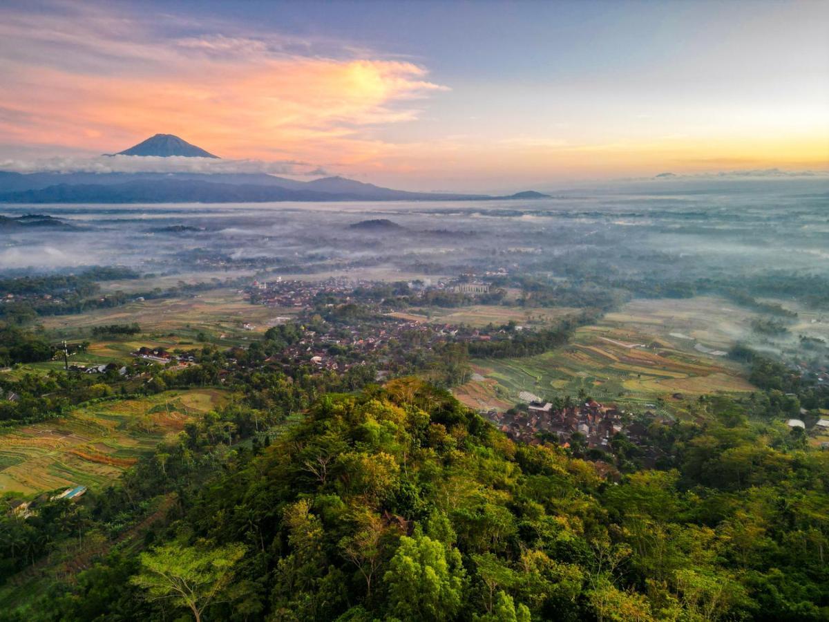 Villa Borobudur Resort Магеланг Екстериор снимка