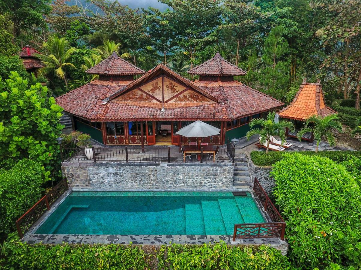 Villa Borobudur Resort Магеланг Екстериор снимка