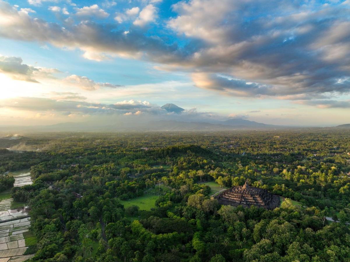 Villa Borobudur Resort Магеланг Екстериор снимка