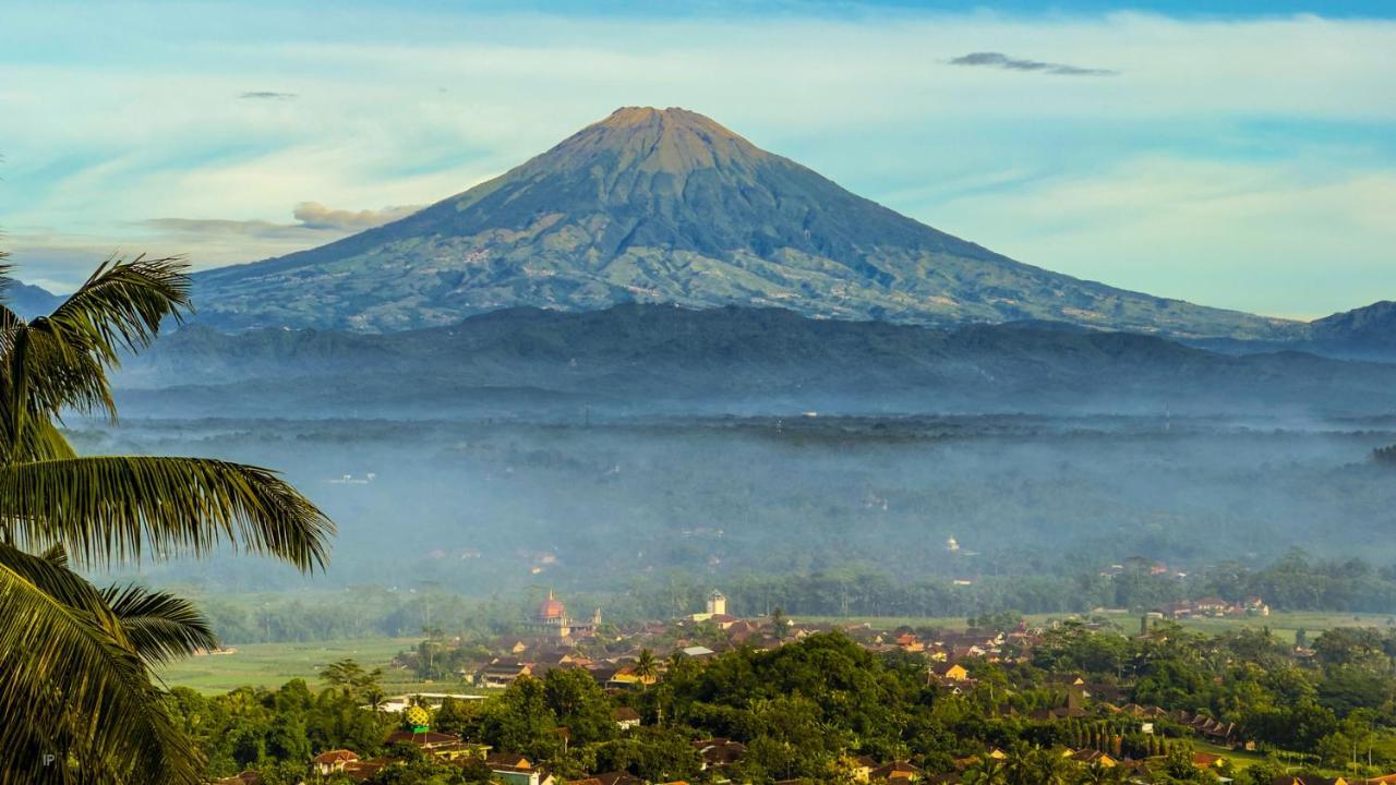 Villa Borobudur Resort Магеланг Екстериор снимка