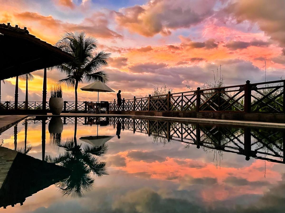 Villa Borobudur Resort Магеланг Екстериор снимка